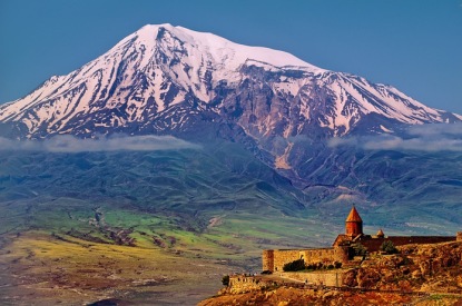 Армения оказалась в топ-3 самых экономичных направлений для россиян в сентябре